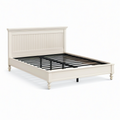 Doppelbett 160 × 200 cm in Cremeweiß mit schwarzem Metall-Lattenrost, Gesamtmaß 218 × 174 × 135 cm